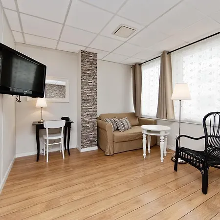 Stoltzen & Hotel 3*